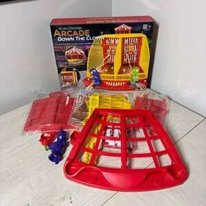 Electronic Arcade Down The Clown Game Retro Carnival Target Toy Set **READ**